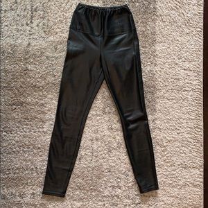 Aritzia Wilfred Free Daria Vegan Leather Legging